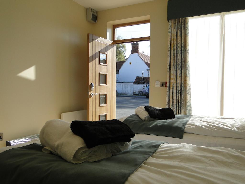 The Maypole At Wellow Ollerton Kamer foto